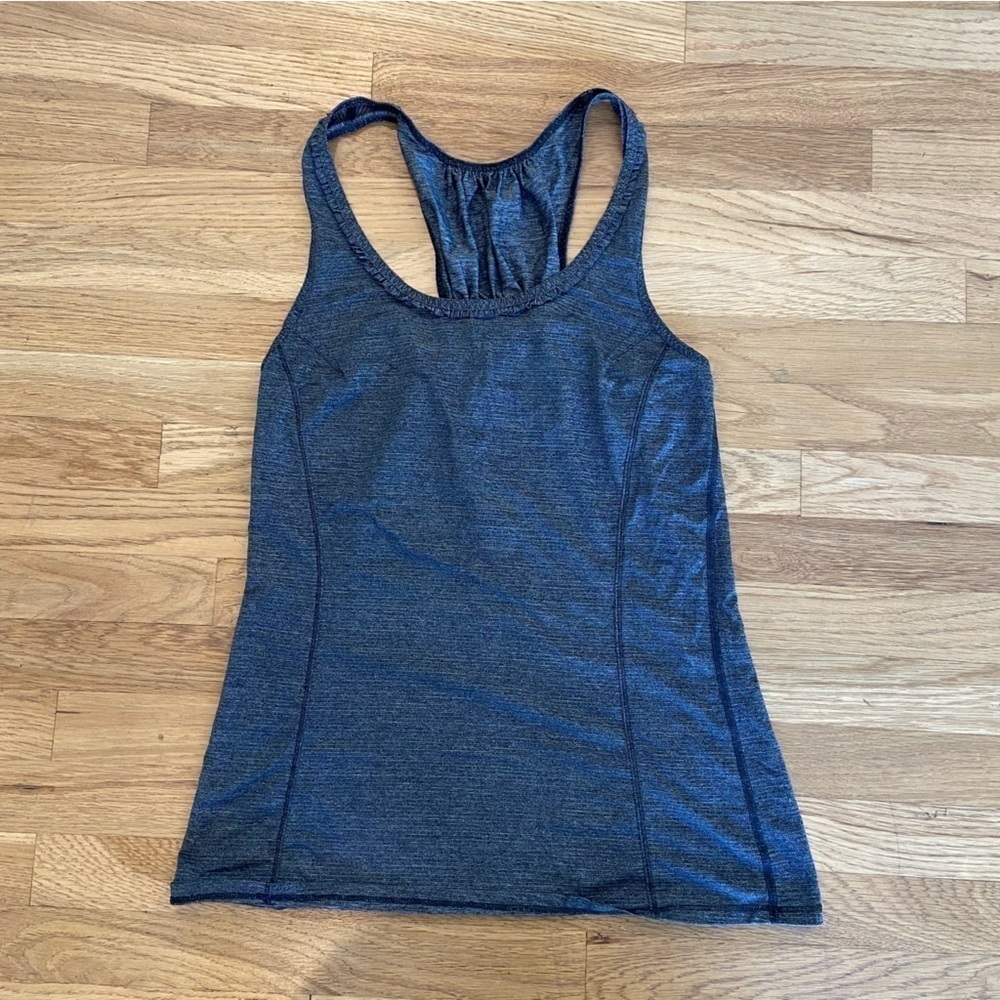 Lululemon grey tank top size 4